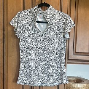 Women’s White & Black Printed Short Sleeve 1/4 zip  Top